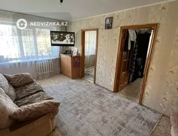 4-комнатная квартира, этаж 2 из 5, 61 м²