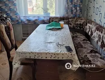 3-комнатная квартира, этаж 3 из 5, 69 м²