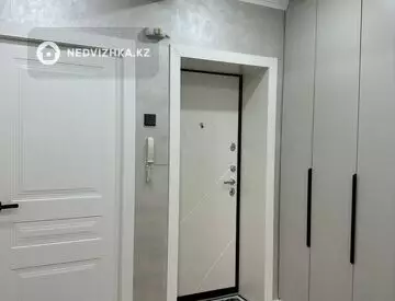 3-комнатная квартира, этаж 4 из 5, 61 м²