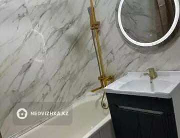 3-комнатная квартира, этаж 4 из 5, 61 м²
