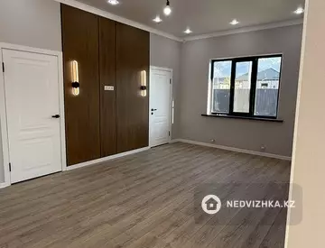 4-комнатный дом, 6 соток, 120 м²