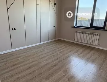 4-комнатный дом, 6 соток, 120 м²