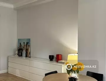 3-комнатная квартира, этаж 1 из 3, 70 м²