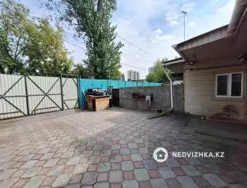 4-комнатная часть дома, 3.3 соток, 69 м²