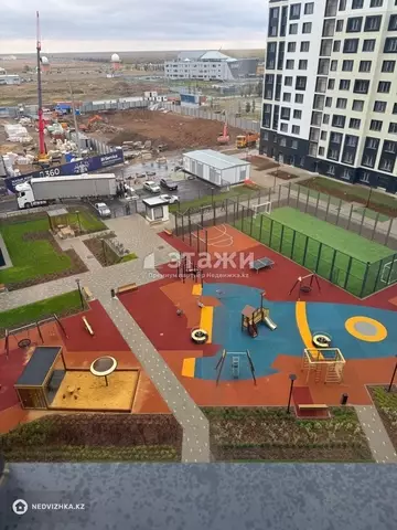 2-комнатная квартира, этаж 8 из 12, 42 м²