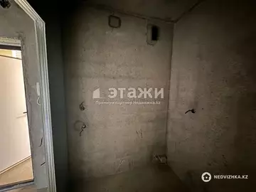 2-комнатная квартира, этаж 8 из 12, 42 м²