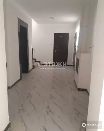3-комнатная квартира, этаж 10 из 10, 98 м²