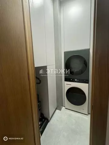 3-комнатная квартира, этаж 8 из 17, 98 м²