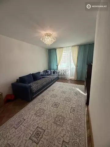 2-комнатная квартира, этаж 2 из 5, 58 м²