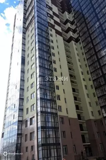 3-комнатная квартира, этаж 1 из 13, 72 м²