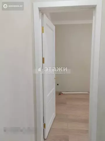 2-комнатная квартира, этаж 5 из 10, 60 м²