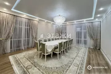 4-комнатная квартира, этаж 8 из 9, 150 м²