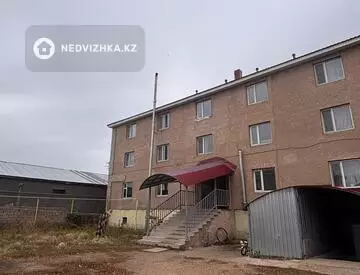Готовый бизнес, в жилом доме, этаж 3 из 3, 1 300 м²