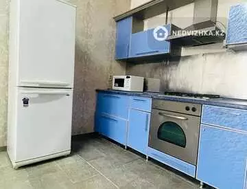 1-комнатная квартира, этаж 5 из 18, 37 м², на длительный срок