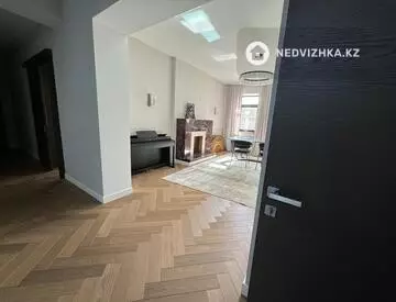 5-комнатный дом, 15 соток, 380 м², на длительный срок