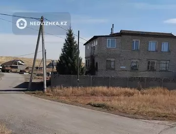 11-комнатный дом, 13 соток, 540 м²