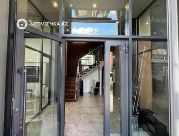 Помещение, этаж 1 из 2, 280 м²
