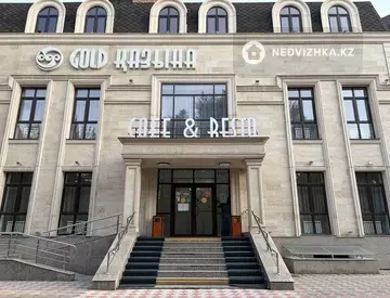 Здание, 3 этажа, 1 830 м²