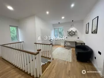 5-комнатный дом, 11 соток, 360 м², на длительный срок