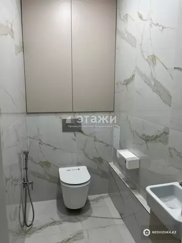 2-комнатная квартира, этаж 3 из 9, 70 м²