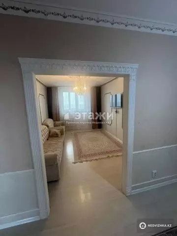 3-комнатная квартира, этаж 17 из 18, 80 м²