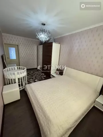 3-комнатная квартира, этаж 8 из 10, 82 м²