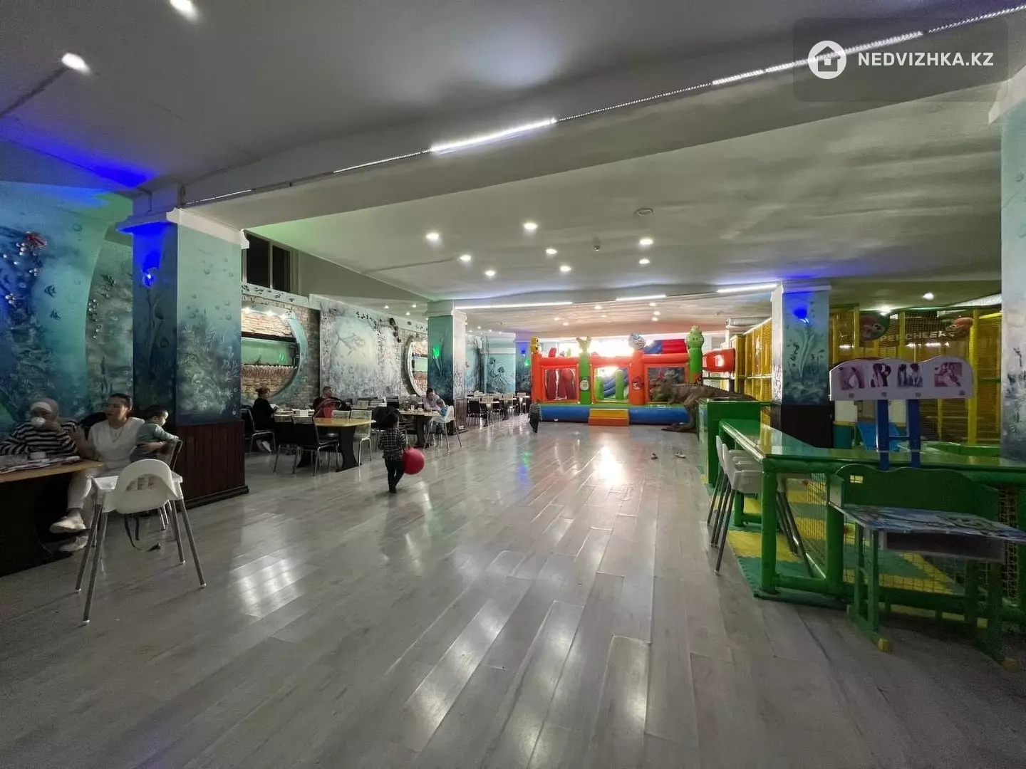 3715 м², Здание, 3 этажа, 3 715 м², изображение - 6