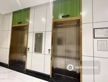 3-комнатная квартира, этаж 14 из 18, 102 м²
