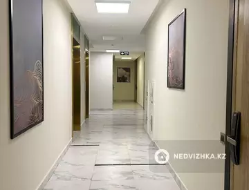 3-комнатная квартира, этаж 14 из 18, 102 м²