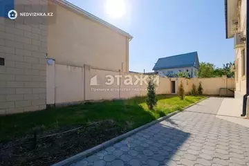 7-комнатный дом, 7.5 соток, 230 м², на длительный срок