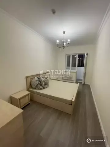 3-комнатная квартира, этаж 9 из 19, 103 м²