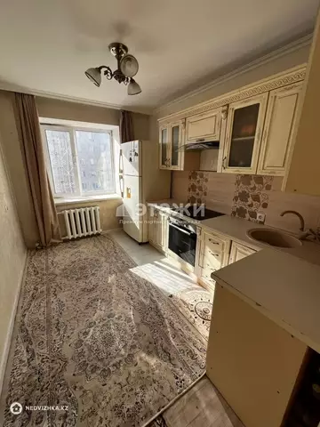 2-комнатная квартира, этаж 7 из 10, 64 м²