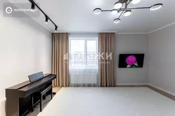 4-комнатная квартира, этаж 5 из 7, 102 м²