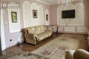 3-комнатная квартира, этаж 7 из 9, 93 м²