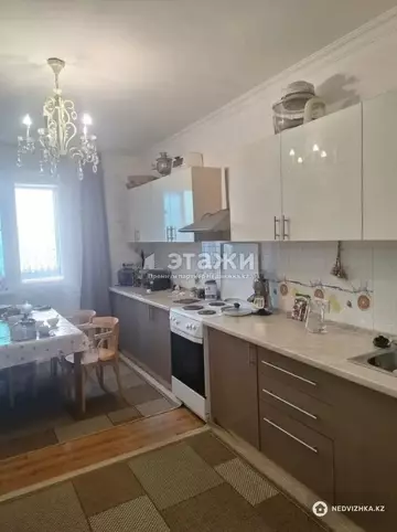 3-комнатная квартира, этаж 10 из 24, 97 м²