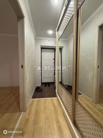 2-комнатная квартира, этаж 4 из 5, 55 м²