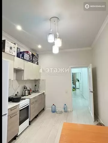 2-комнатная квартира, этаж 8 из 10, 70 м²