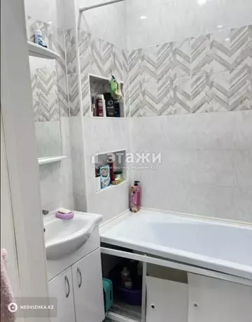 2-комнатная квартира, этаж 8 из 10, 70 м²