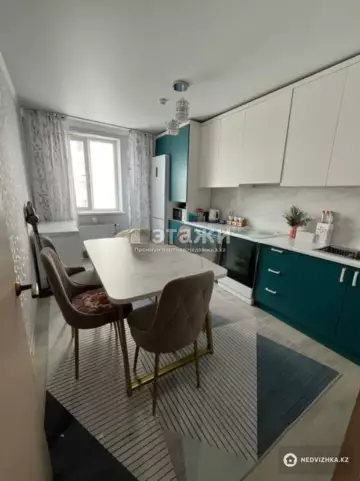 3-комнатная квартира, этаж 4 из 12, 73 м²