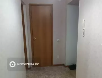 1-комнатная квартира, этаж 9 из 9, 37 м², на длительный срок