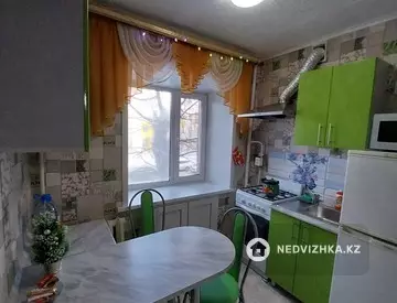 1-комнатная квартира, этаж 2 из 5, 32 м², посуточно