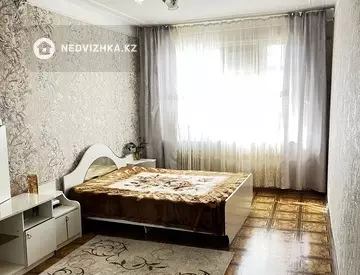 2-комнатная квартира, этаж 4 из 5, 57 м²