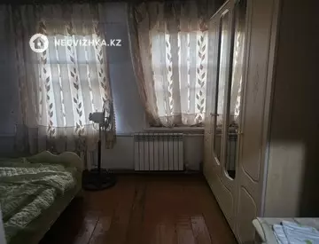 4-комнатная часть дома, 862 соток, 65 м²