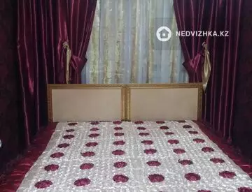 3-комнатная квартира, этаж 4 из 5, 67 м², на длительный срок