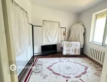 3-комнатная квартира, этаж 2 из 5, 64 м²