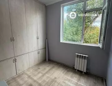2-комнатная квартира, этаж 4 из 5, 52 м²