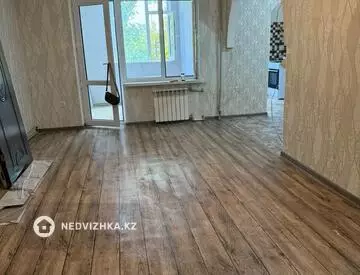 2-комнатная квартира, этаж 4 из 5, 52 м²