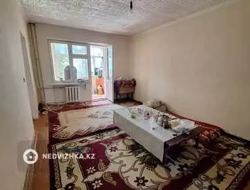 2-комнатная квартира, этаж 2 из 4, 52 м²