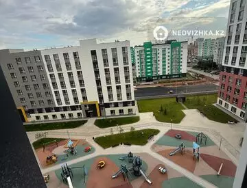 1-комнатная квартира, этаж 9 из 12, 39 м², на длительный срок