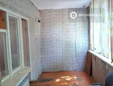 3-комнатная квартира, этаж 2 из 4, 60 м²